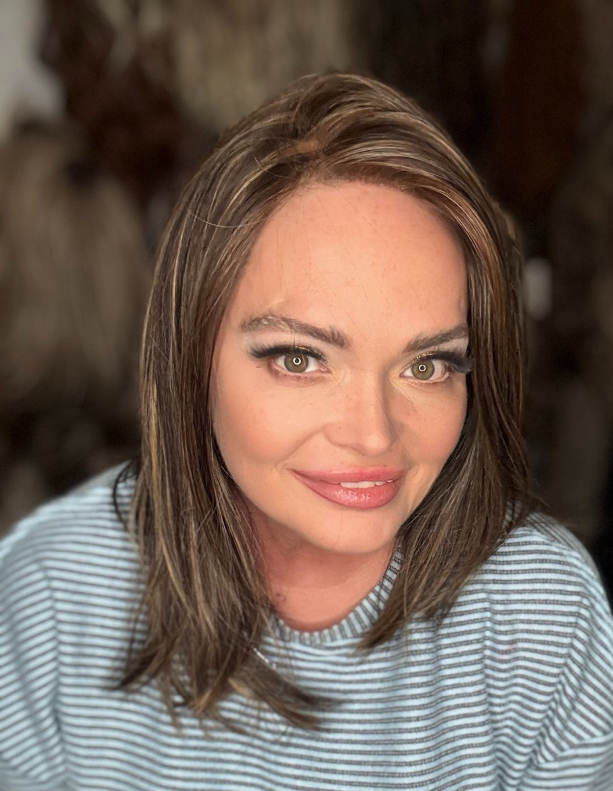 GIA BROWN WITH LIGHTS