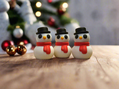 Tiny Winter Snowmen