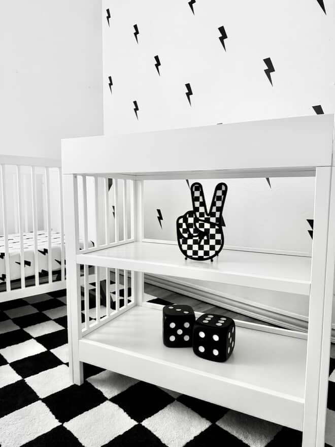 Checkered peace | wall sign