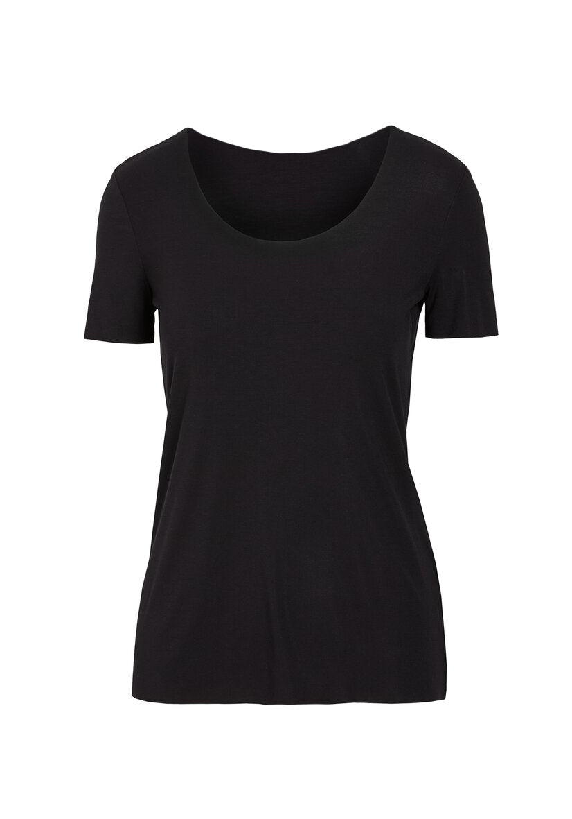 EGI Luxury Cotton Underwear Invisible Seamless Clean-Cut Scoop Neck T-Shirt. Made in Italy.