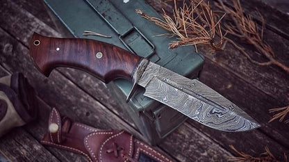 Good Hunting Knives – 10" Damascus Steel Blade with Rosewood Handle & Leather Sheath