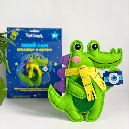 APLI Krapli - APLI Krapli Sewyourself Felt Toy Kit Crocodile Precut Felt Stuffing Thread & Safe Needle Ages 6+