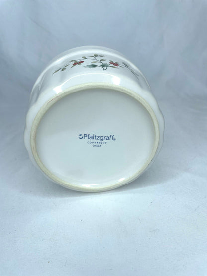 Pfaltzgraff Winterberry Soufflé/Soup Bowl