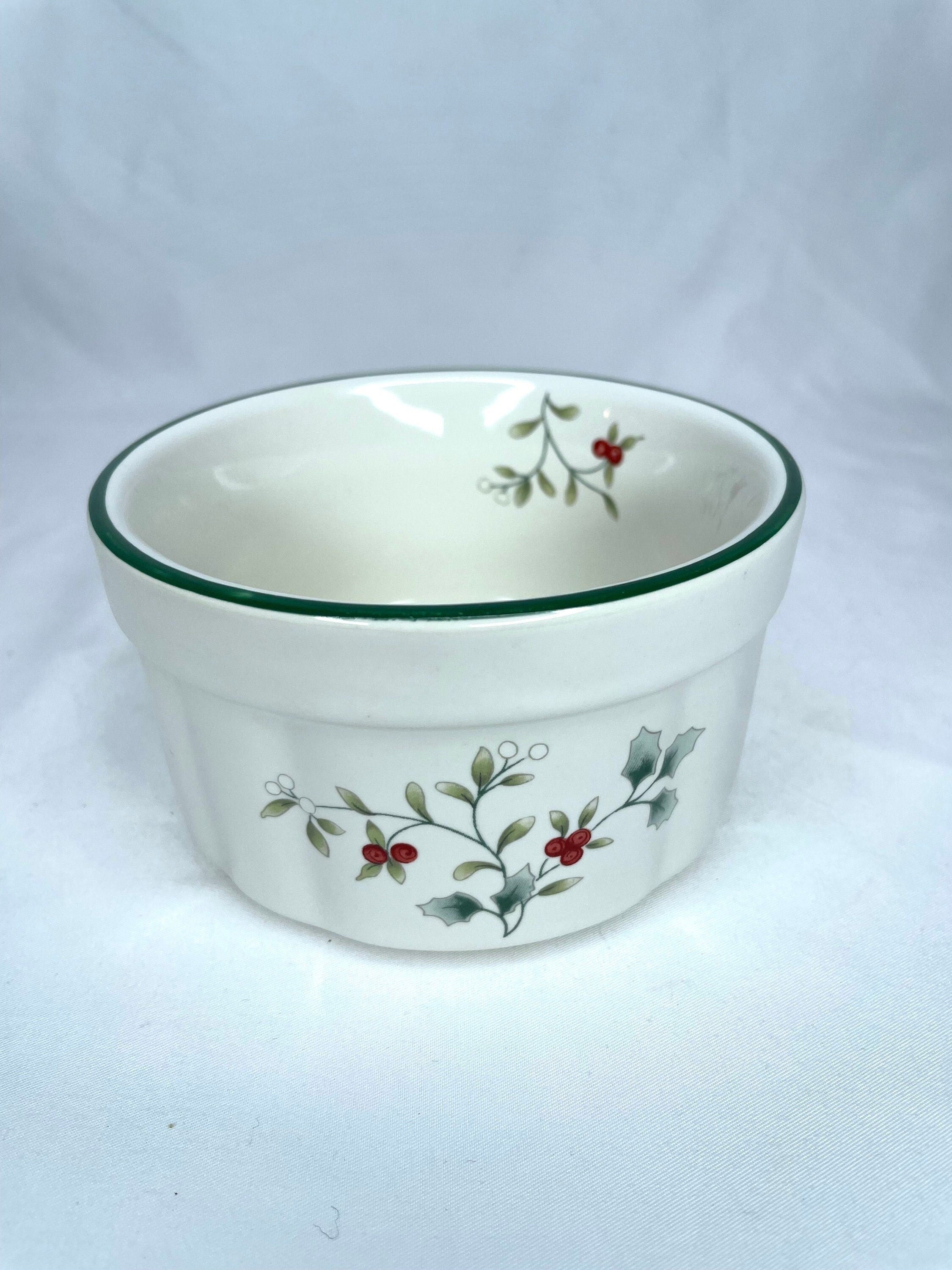 Pfaltzgraff Winterberry Soufflé/Soup Bowl