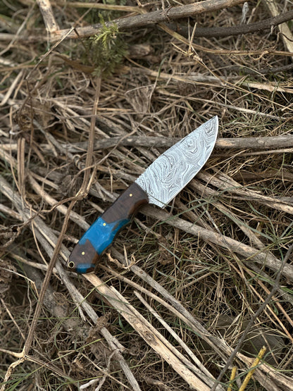 Gutting Knives – 10" Handmade Damascus Steel Hunting Knife with Rosewood or Resin Handle & Leather Sheath