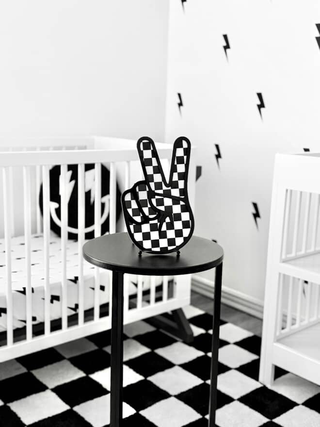 Checkered peace | wall sign