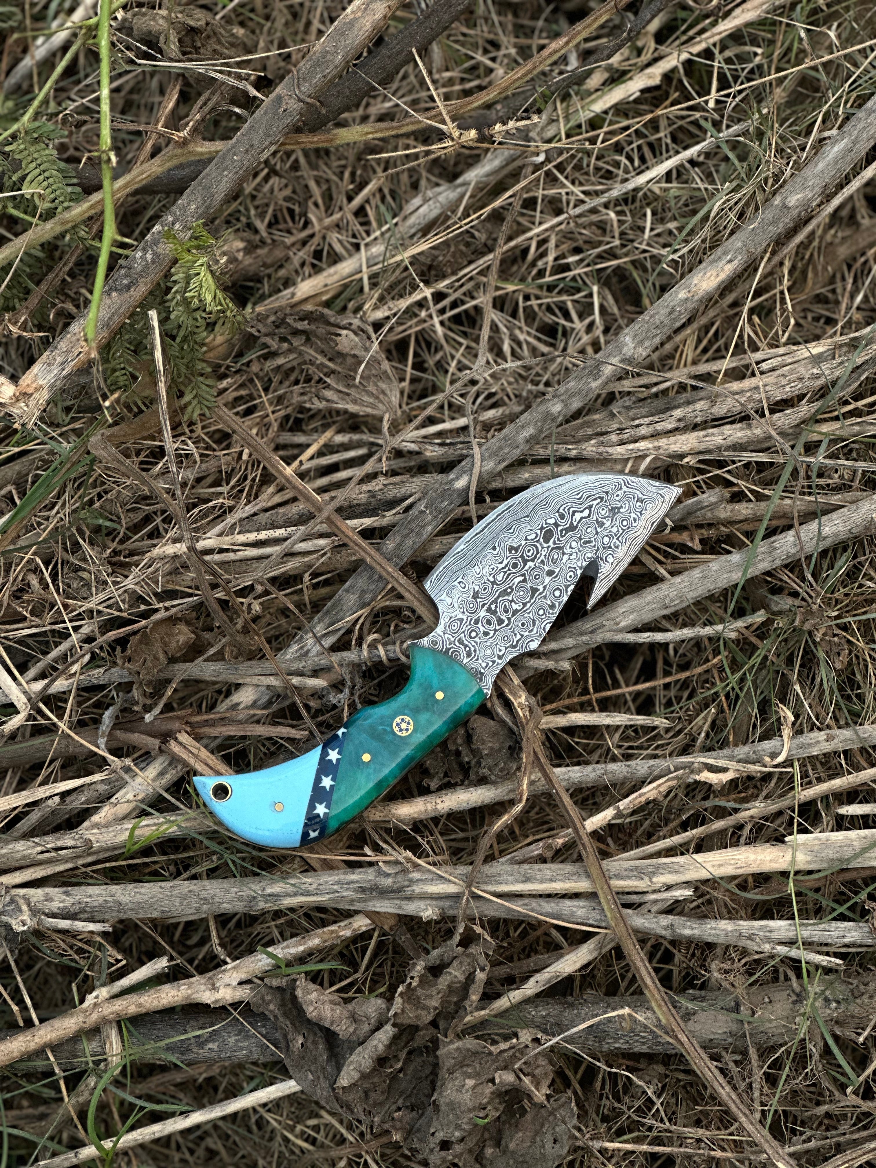 Elite Custom Handmade Damascus Steel Guthook Skinning Knife with Resin Handle - 7.5” Premium Blade with Leather Sheath