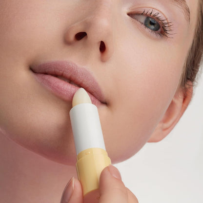 ESSENCE Lip Care Hydra Oil Core Lip Balm