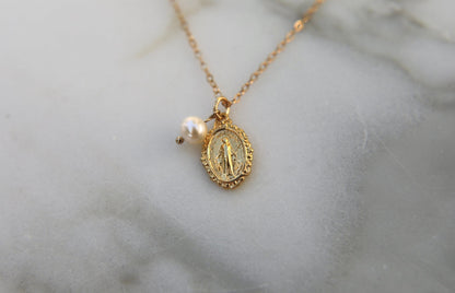 Intricate Miraculous Medal Necklace with Pearl