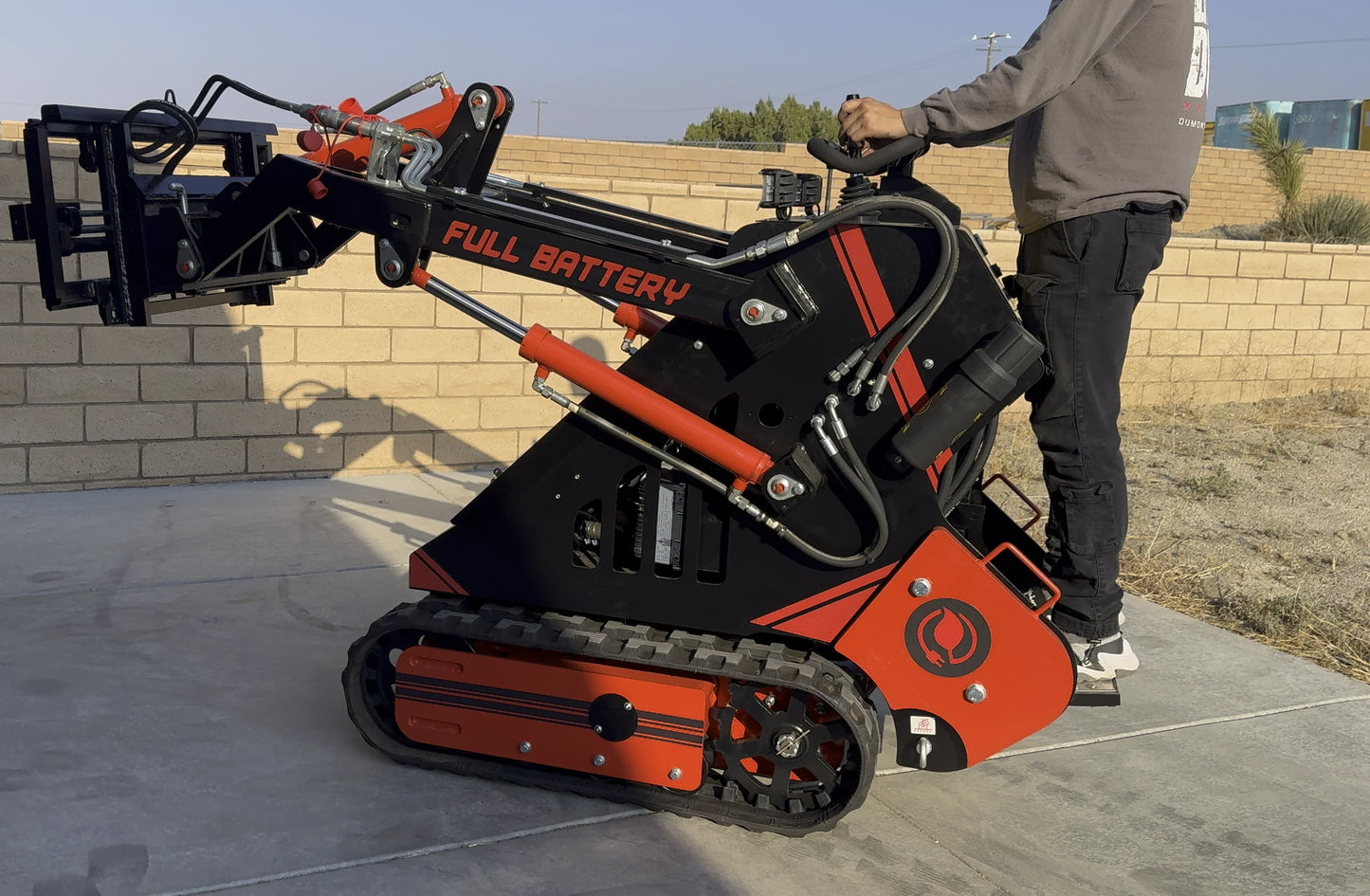 72V 16.4kWh Curiosity Mini Track Loader Skid Steer