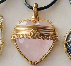 Iamevibez  Gold plated non-tarnishing wire wrapped necklace