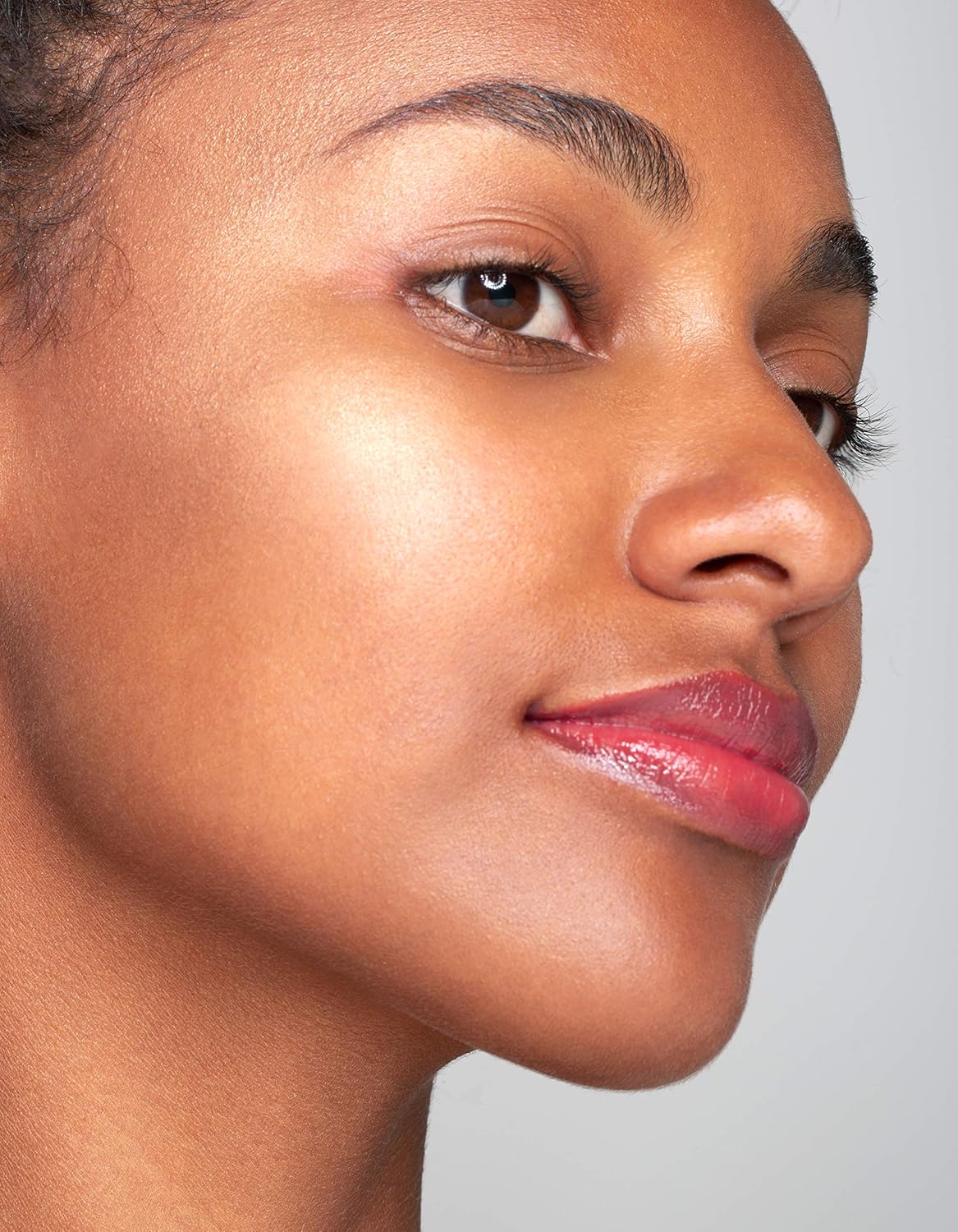 ESSENCE Pure Nude Highlighter