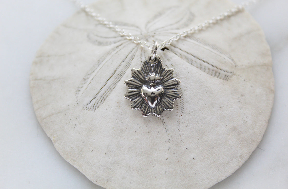 The Little Sacred Heart® minimalist scalloped necklace in oxidized silver