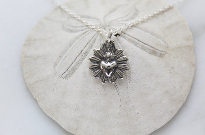 The Little Sacred Heart® minimalist scalloped necklace in oxidized silver