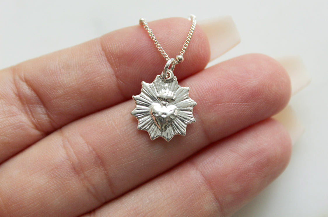 The Little Sacred Heart® minimalist scalloped necklace in sterling silver