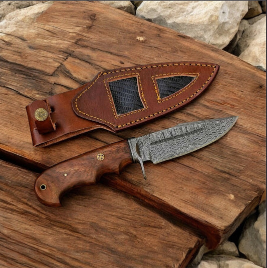 "Handcrafted Bobcat Knife with Damascus Steel Blade & Rosewood Handle – 9 Inches"