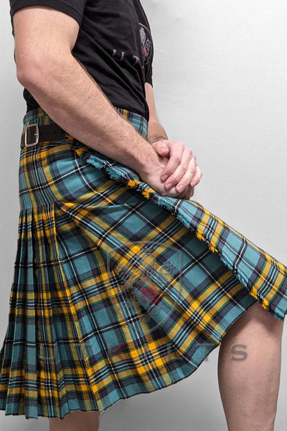 Traditional Kilt – Standard Wool, Continue