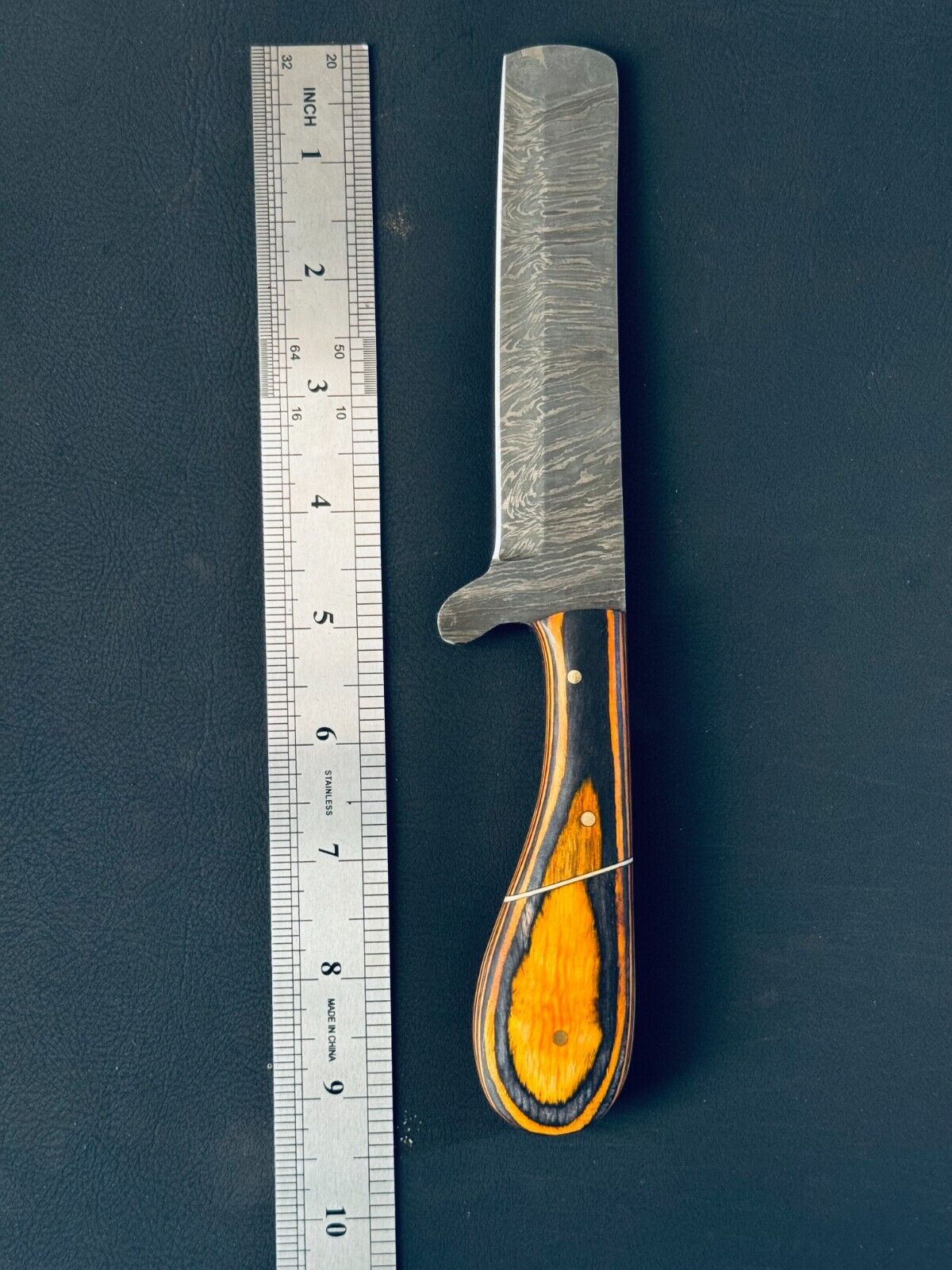 Bull Cutter Knife | Handmade Damascus Steel Blade with Pakkawood Handl