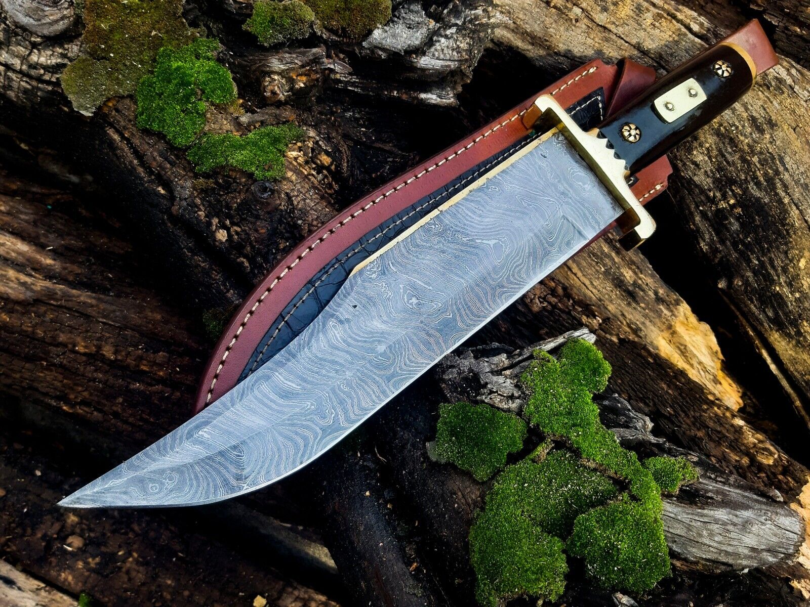 13-Inch Damascus Steel Cowboy Bowie Knife with Buffalo Horn Handle & Leather Sheath – Perfect Gift for Knife Enthusiasts