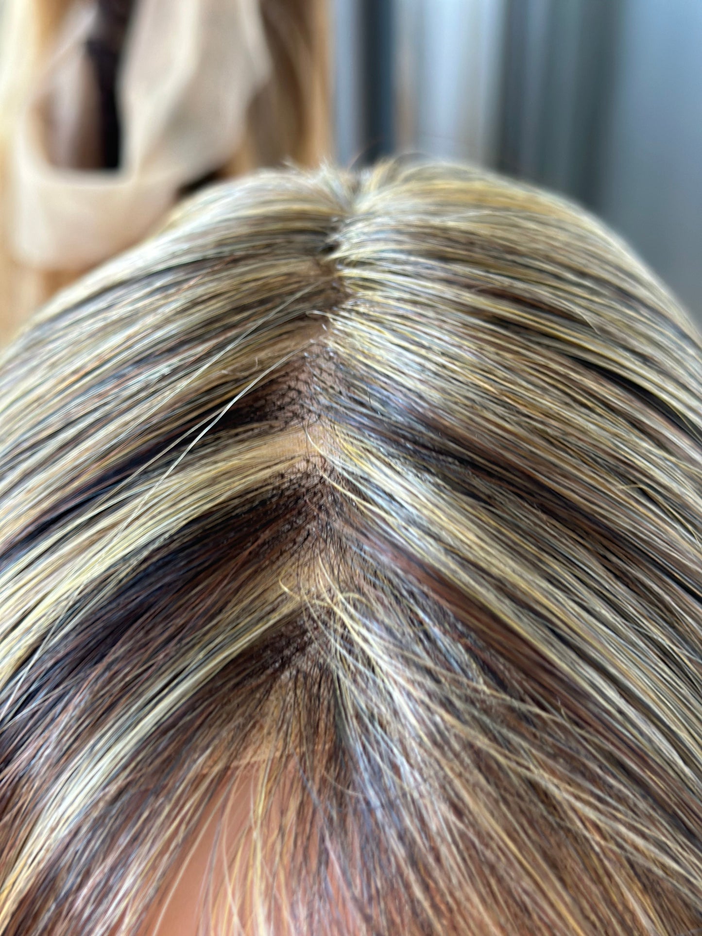 GIA BROWN WITH LIGHTS