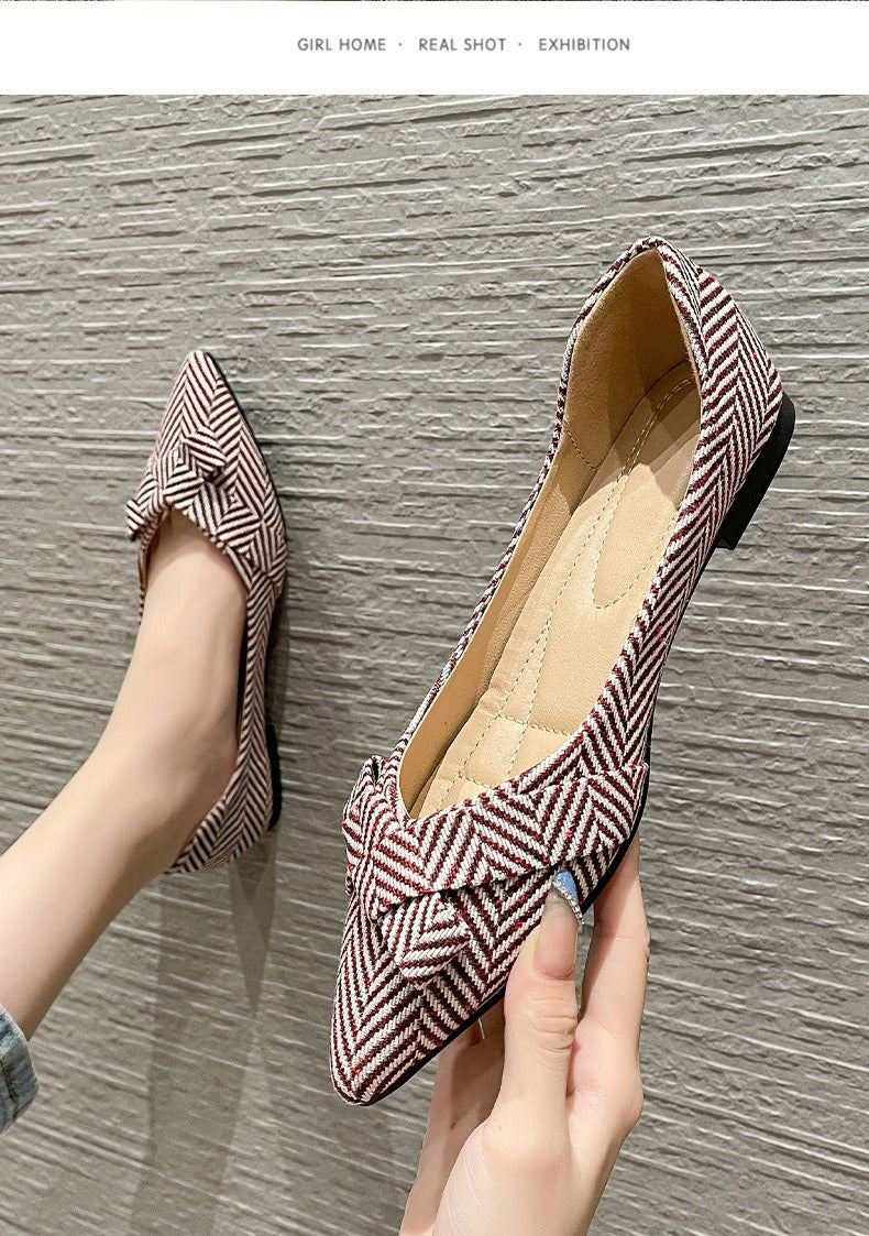 Internet famous single shoes, flat soled grandma shoes, pointed flat shoes for women, soft soled shallow mouthed lady shoes