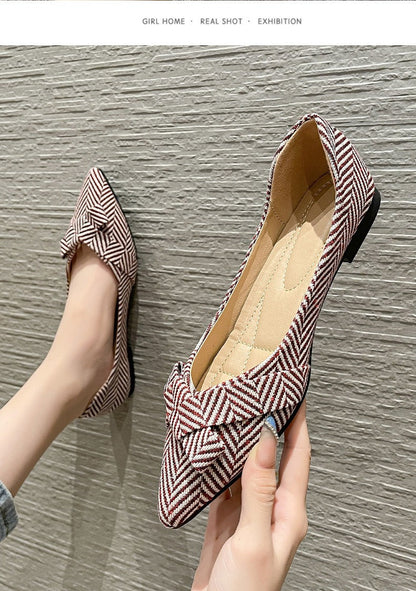 Internet famous single shoes, flat soled grandma shoes, pointed flat shoes for women, soft soled shallow mouthed lady shoes
