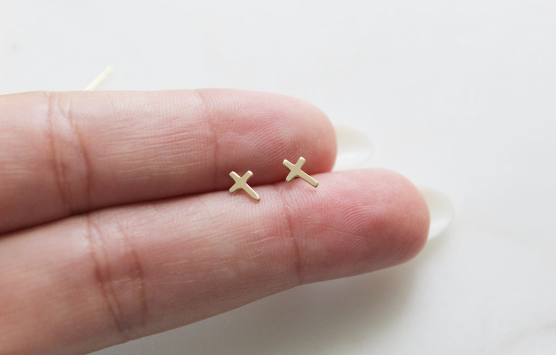 Cross Studs in 14k Gold