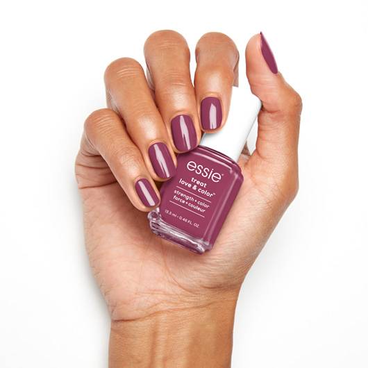 ESSIE Treat Love & Color Nail Polish