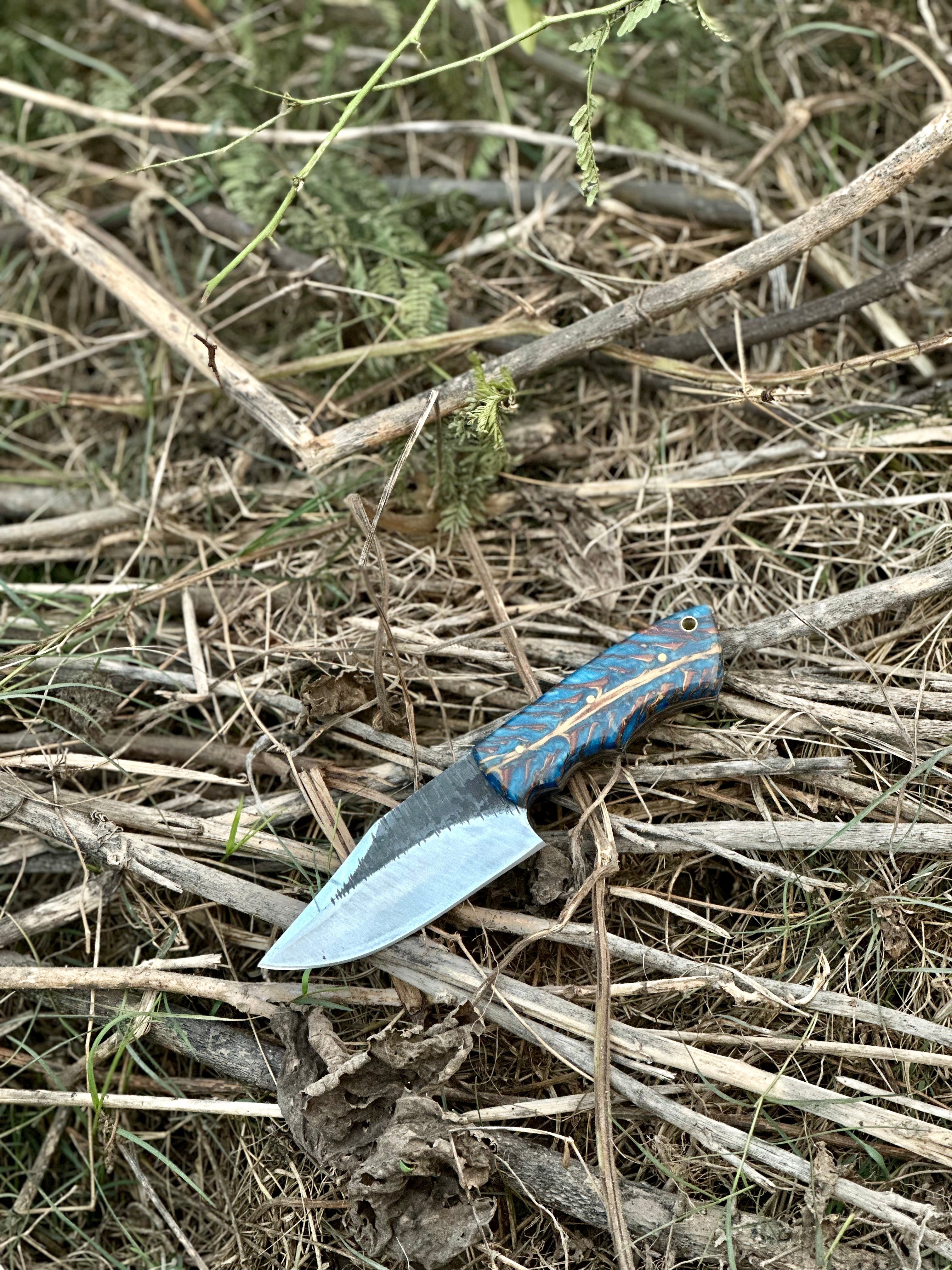 Good Hunting Knives – 9" Hand-Forged J2 Steel Blade with Epoxy Resin Handle & Leather Sheath