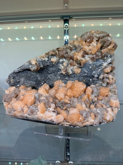 Red Apophyllite and Stilbite on Chalcedony 8KG