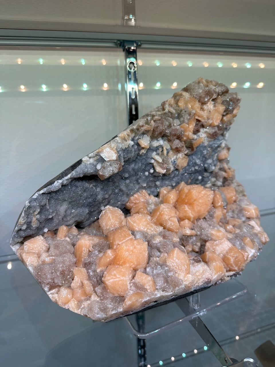 Red Apophyllite and Stilbite on Chalcedony 8KG
