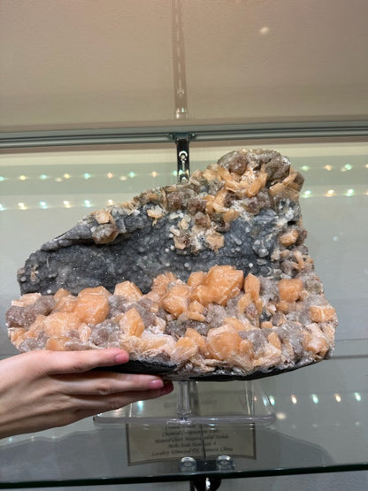 Red Apophyllite and Stilbite on Chalcedony 8KG