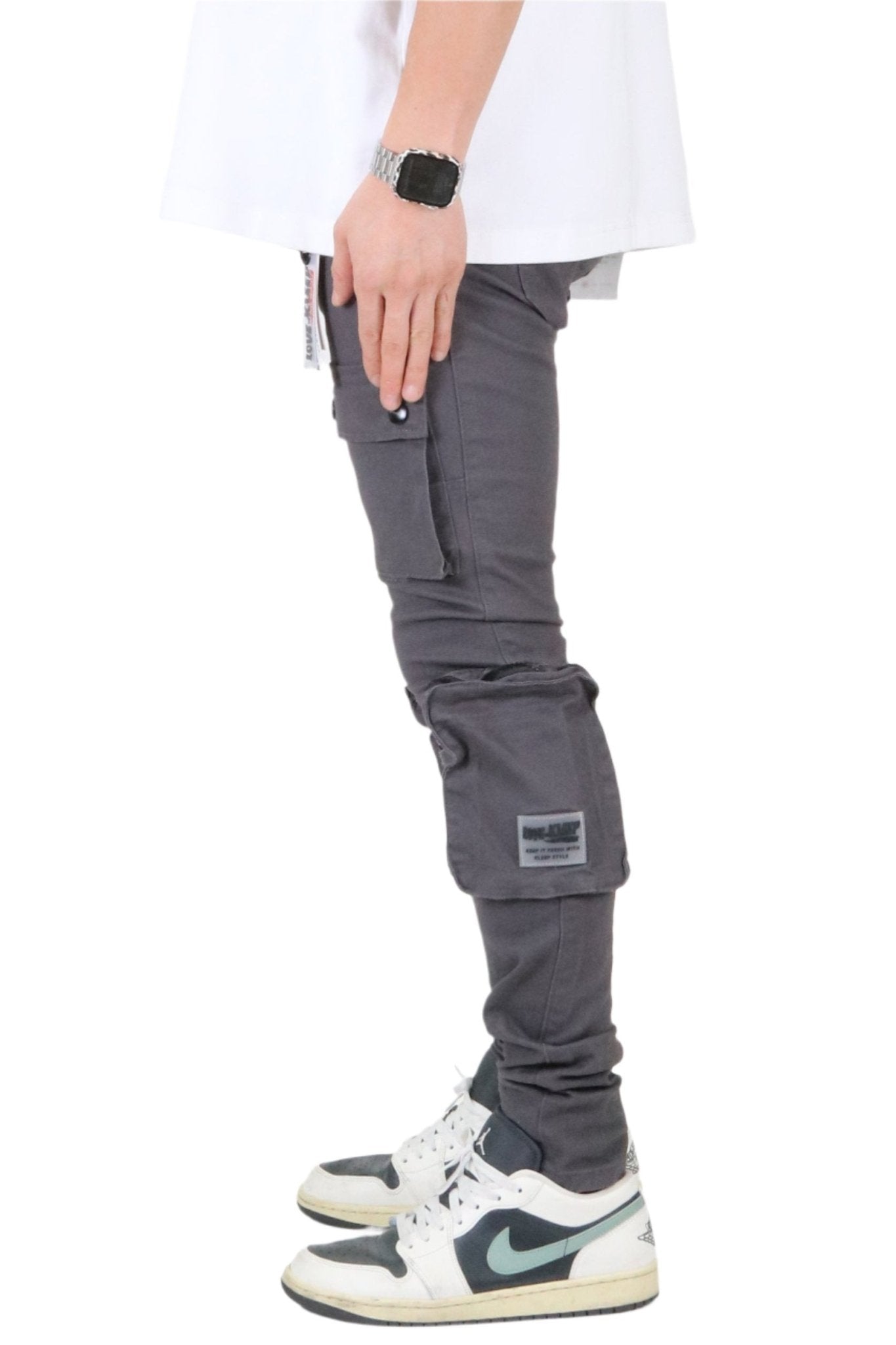 Gri Men's premium twill cargo pant with multi functional pockets