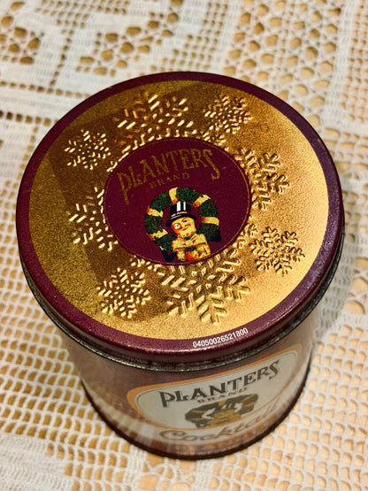 Vintage Tin Treasures – Retro Collectible Tins