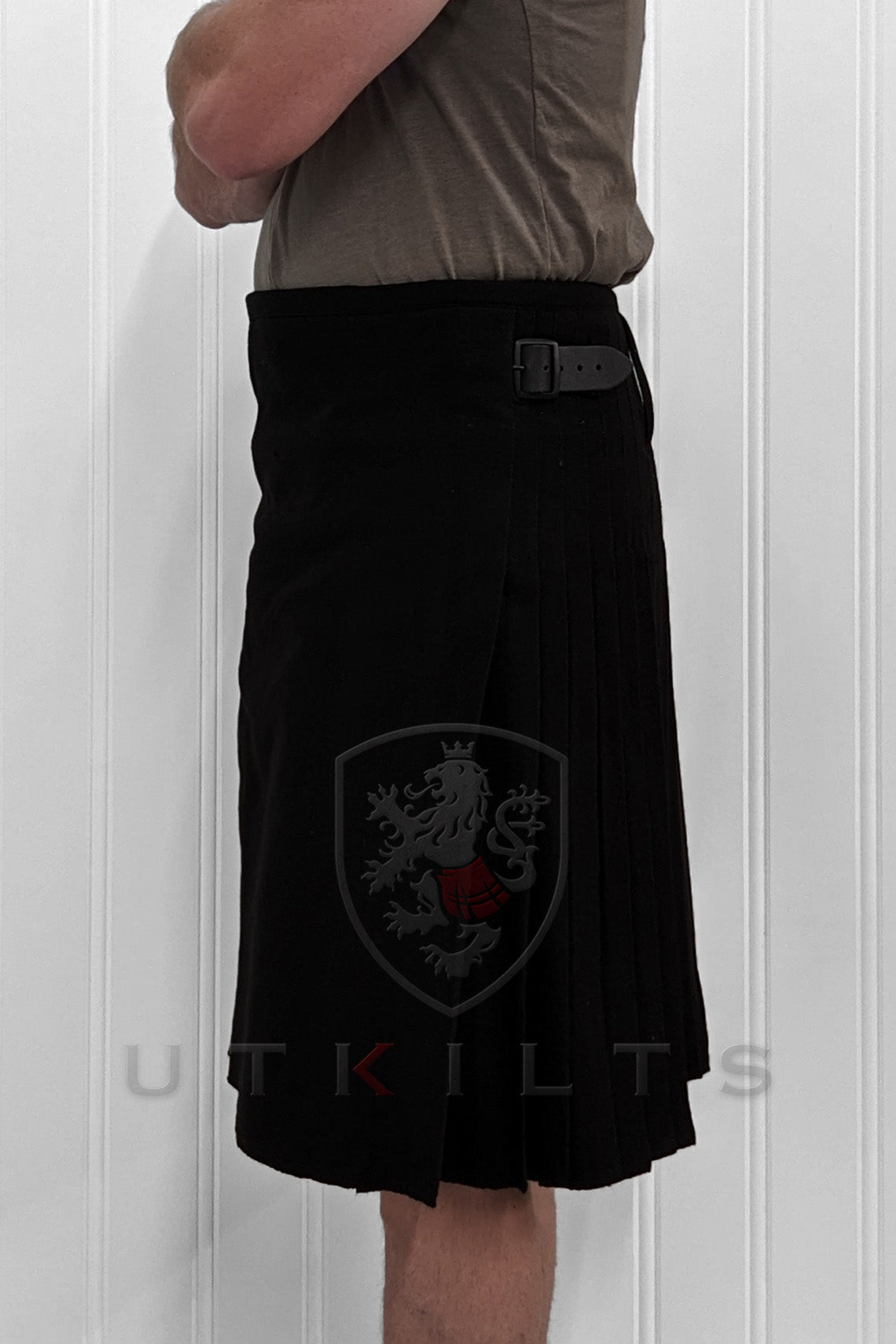 Traditional Kilt - Premium Wool, Solid Black