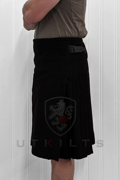 Traditional Kilt - Premium Wool, Solid Black
