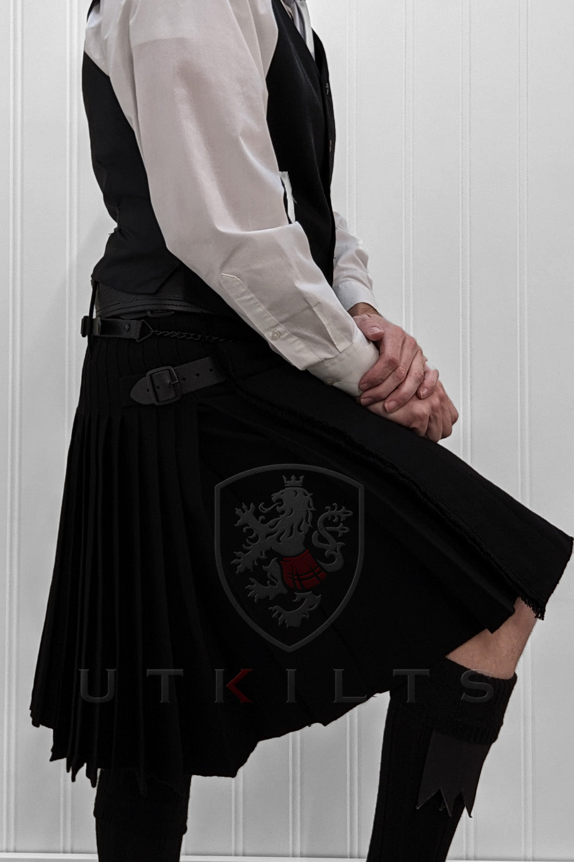 Traditional Kilt - Premium Wool, Solid Black