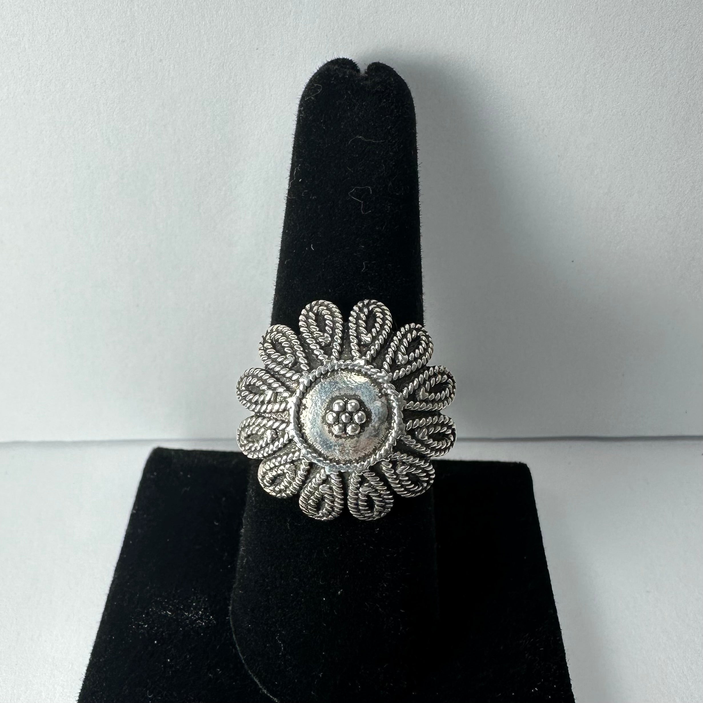 .925 Sterling Silver Flower Ring