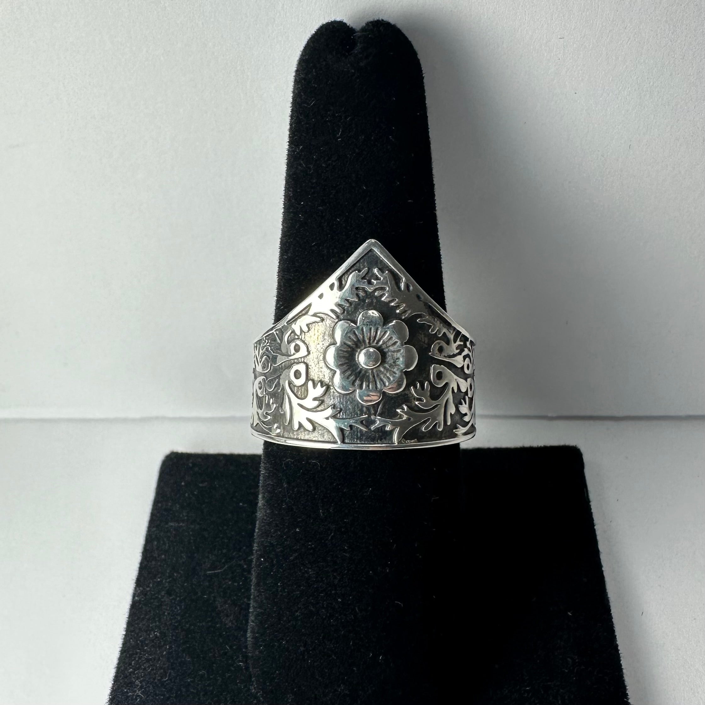 .925 Sterling Flower Ring