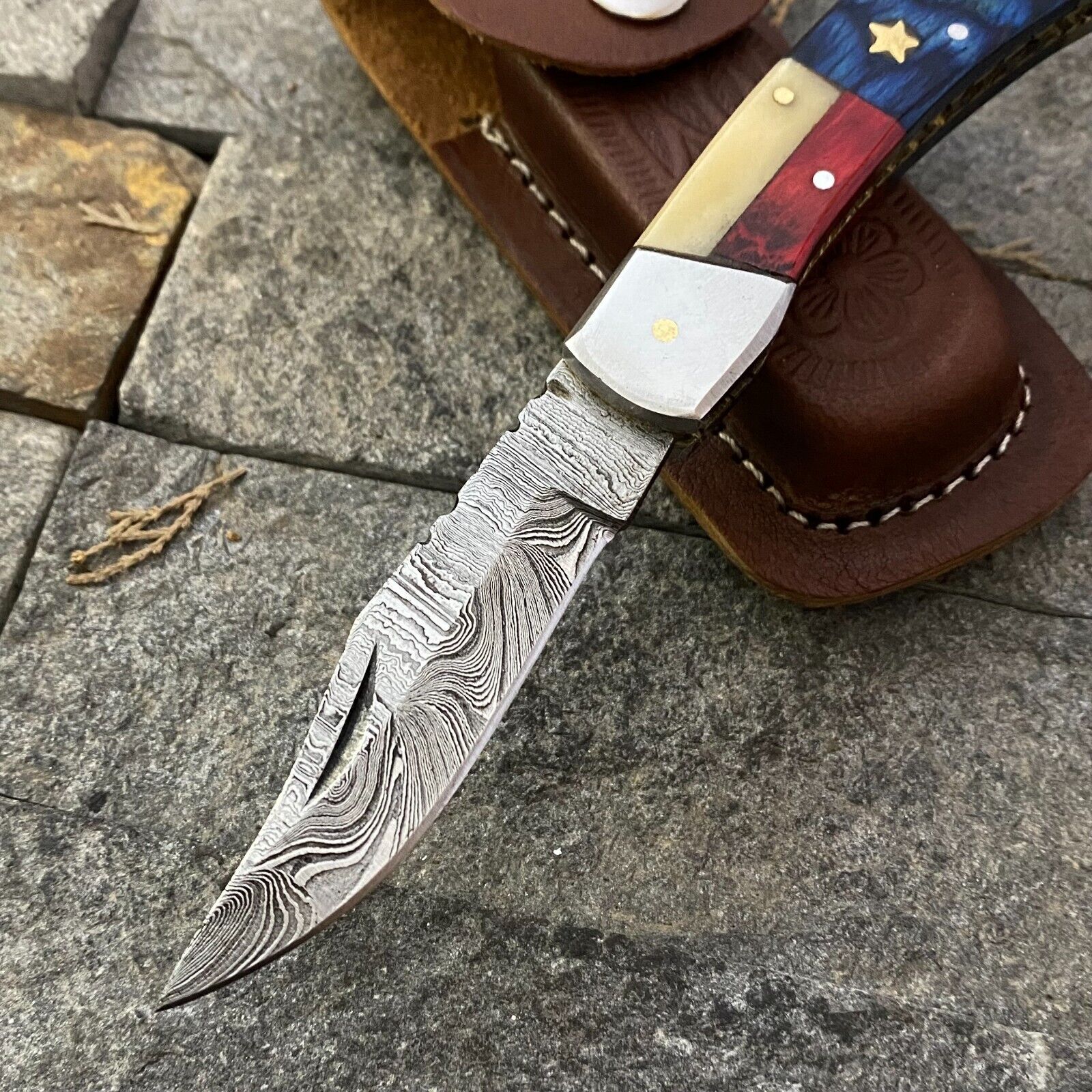 Damascus Steel Pocket Knife with Texas Flag Handle – 3" Blade, Leather Sheath