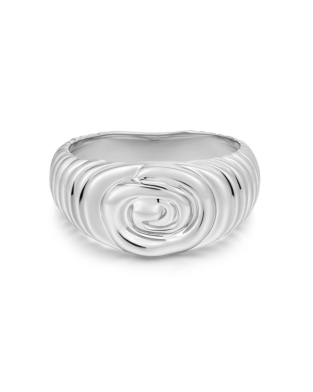 The Coquille Swirl Ring