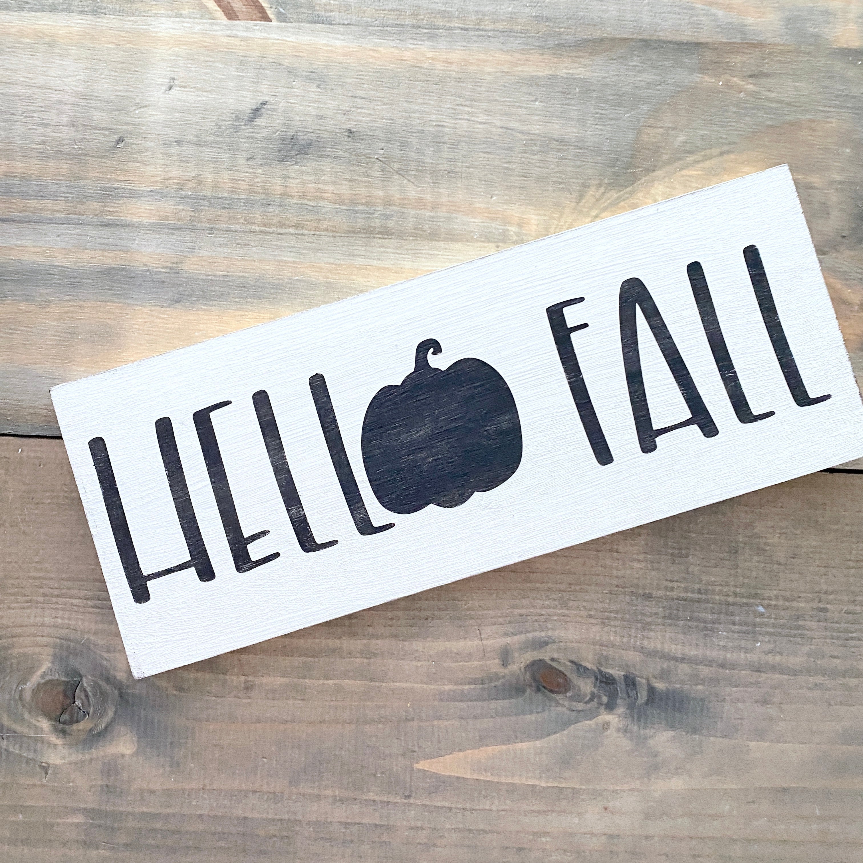 Hello Fall Pumpkin Sign