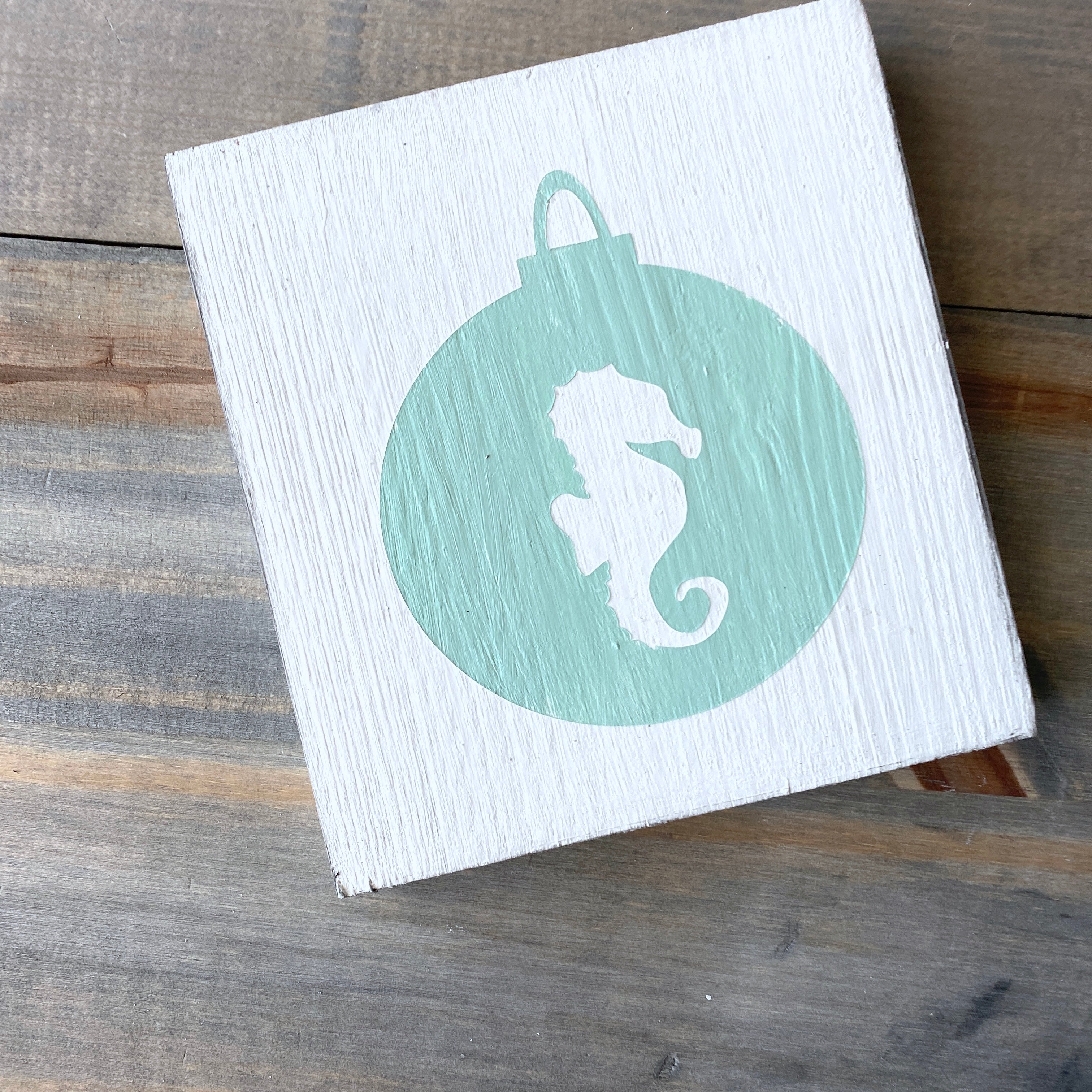 Seahorse Ornament Sign