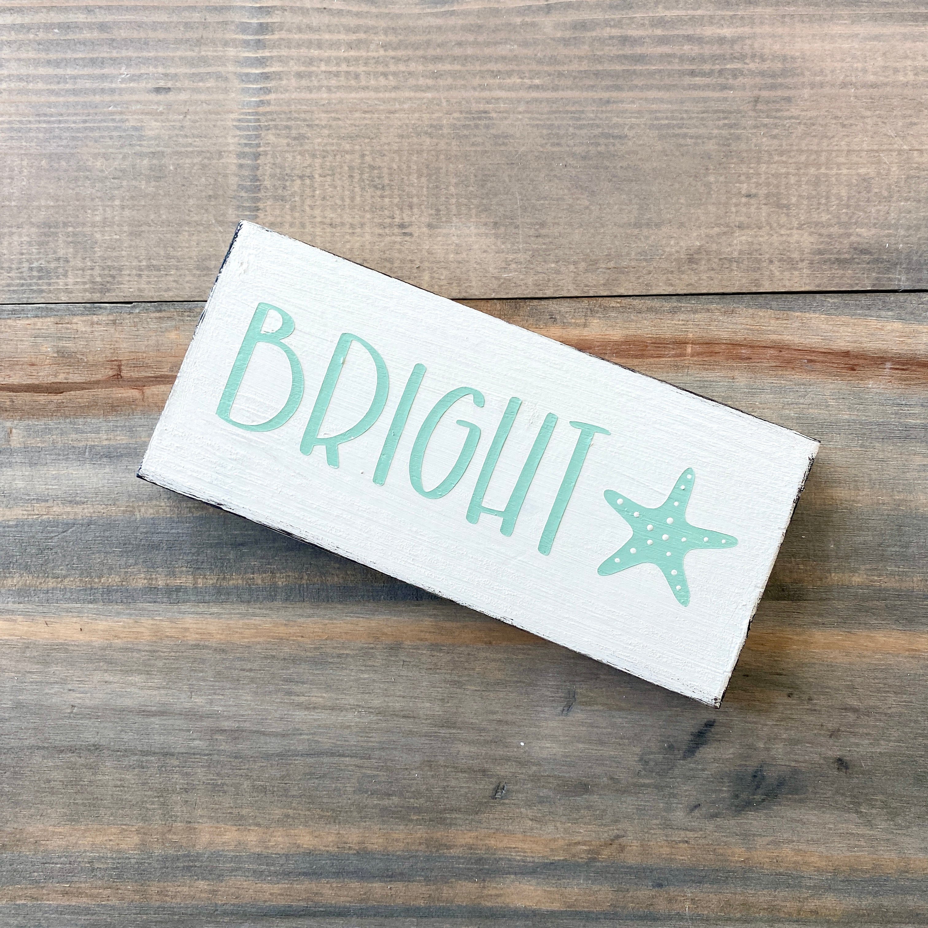 Bright Starfish Sign