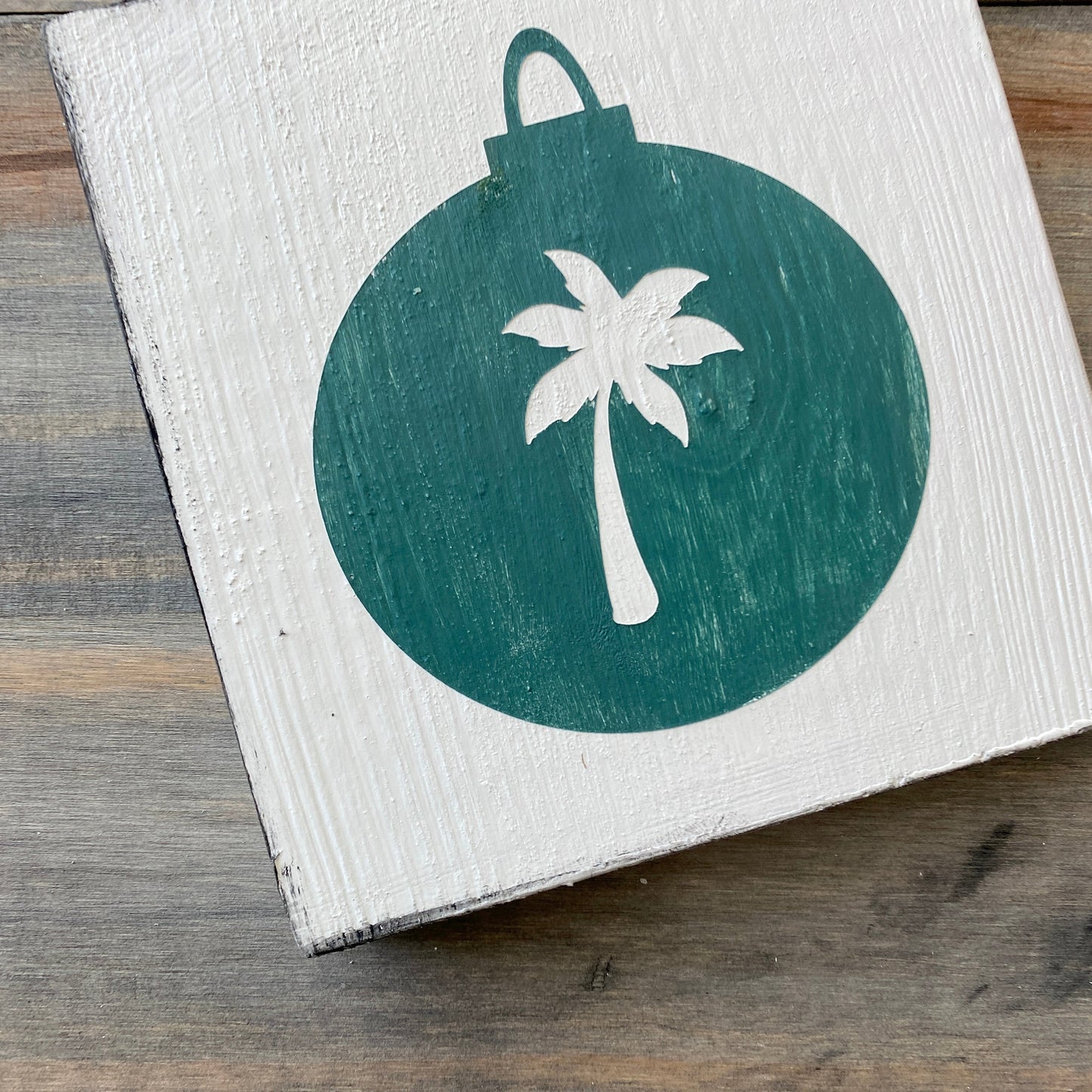 Palm Tree Ornament Sign