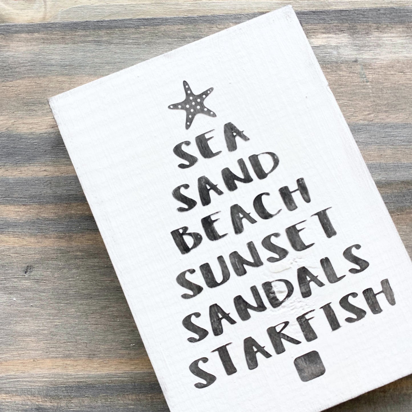 Beachy Words Christmas Sign