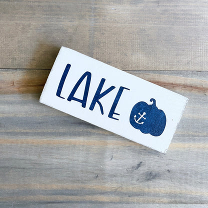 Lake Pumpkin Sign, 8 x 3in