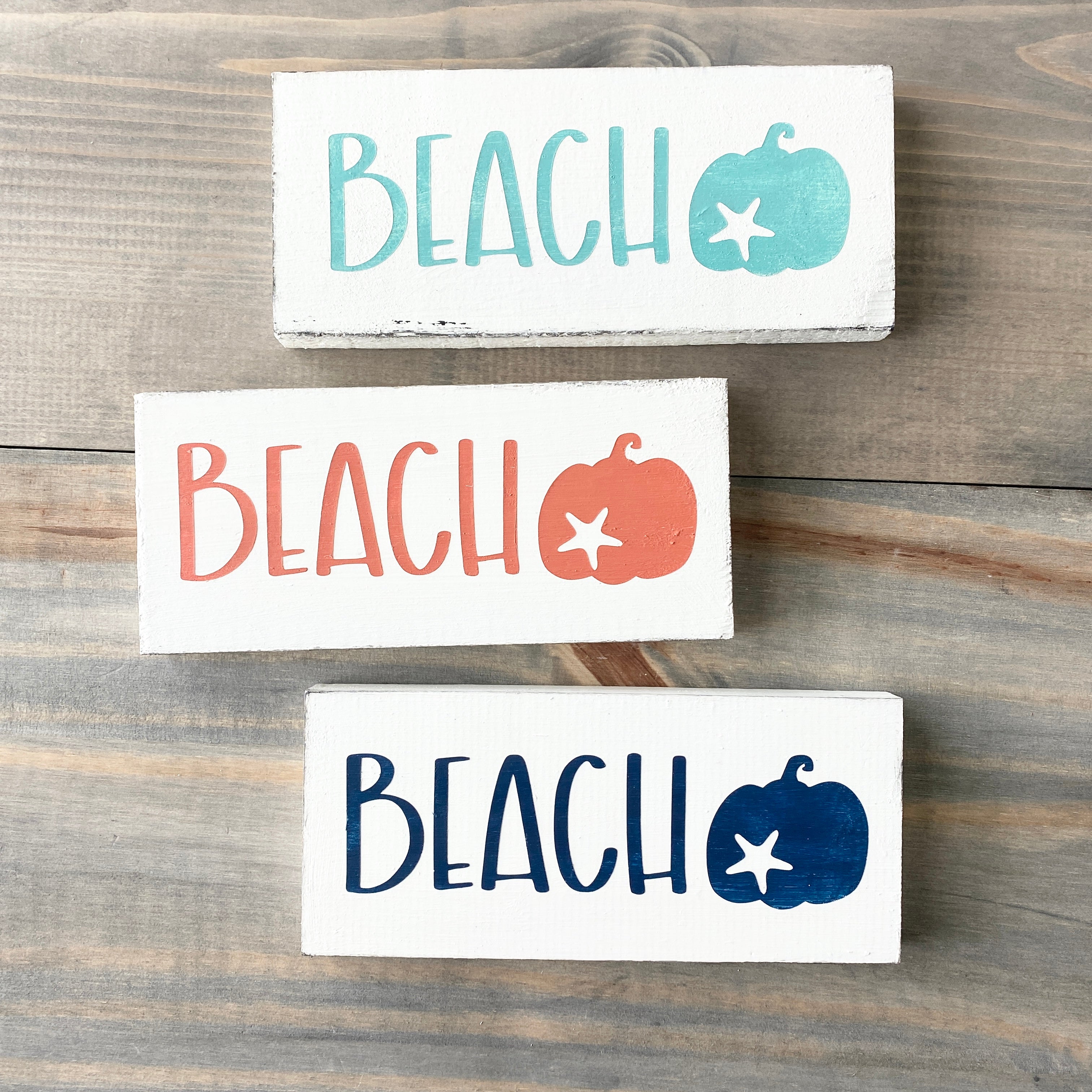 Beach Pumpkin Sign, 8 x 3in