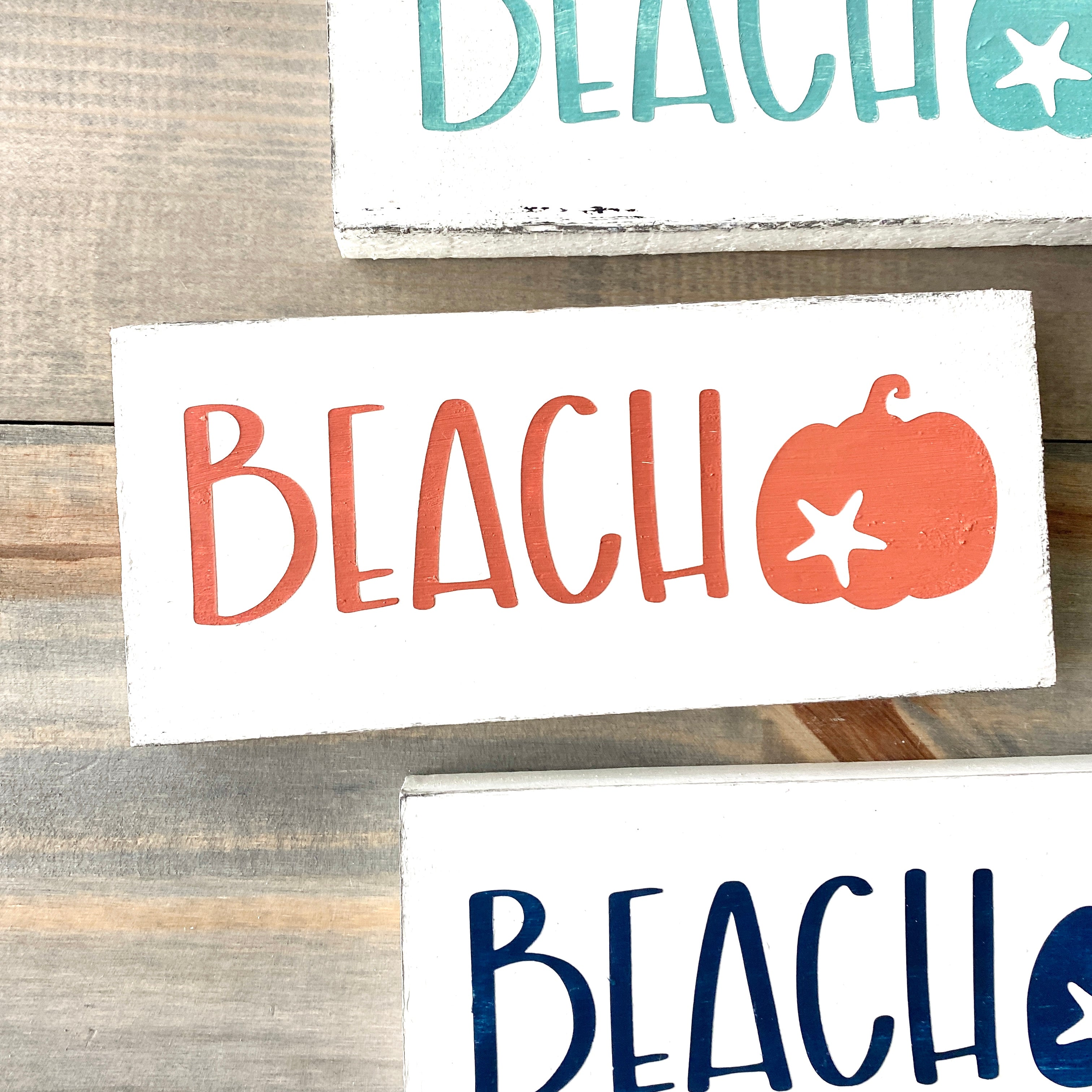 Beach Pumpkin Sign, 8 x 3in