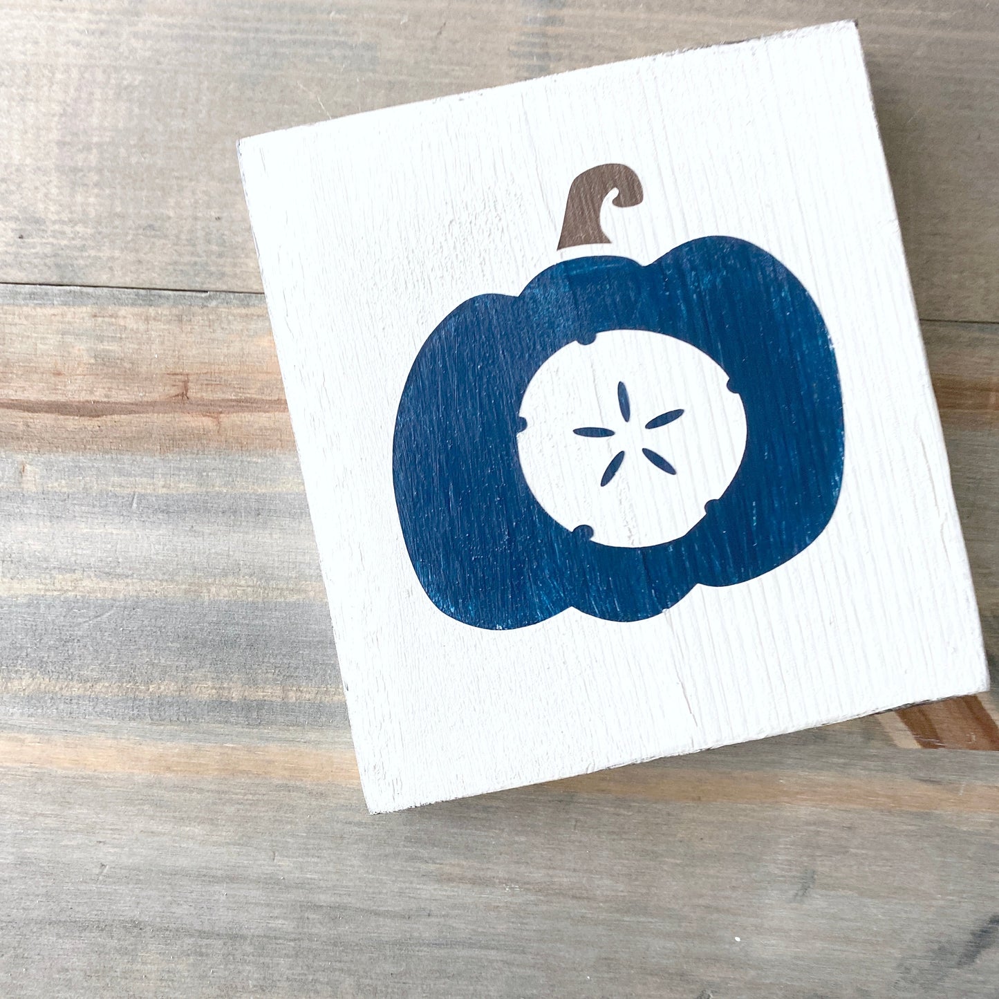 Sand Dollar Pumpkin Sign, 6 x 5.5in